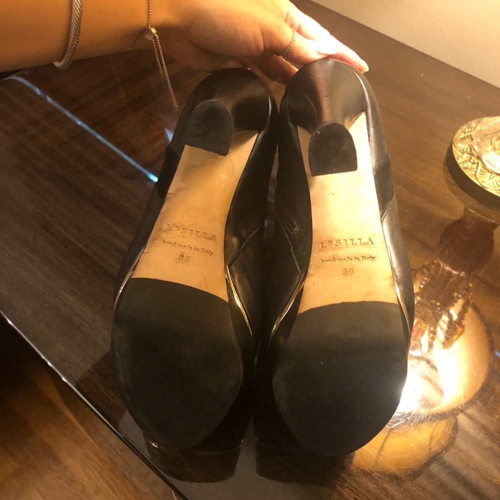 LeSilla Black Bootie Heels - Picture 4 of 6
